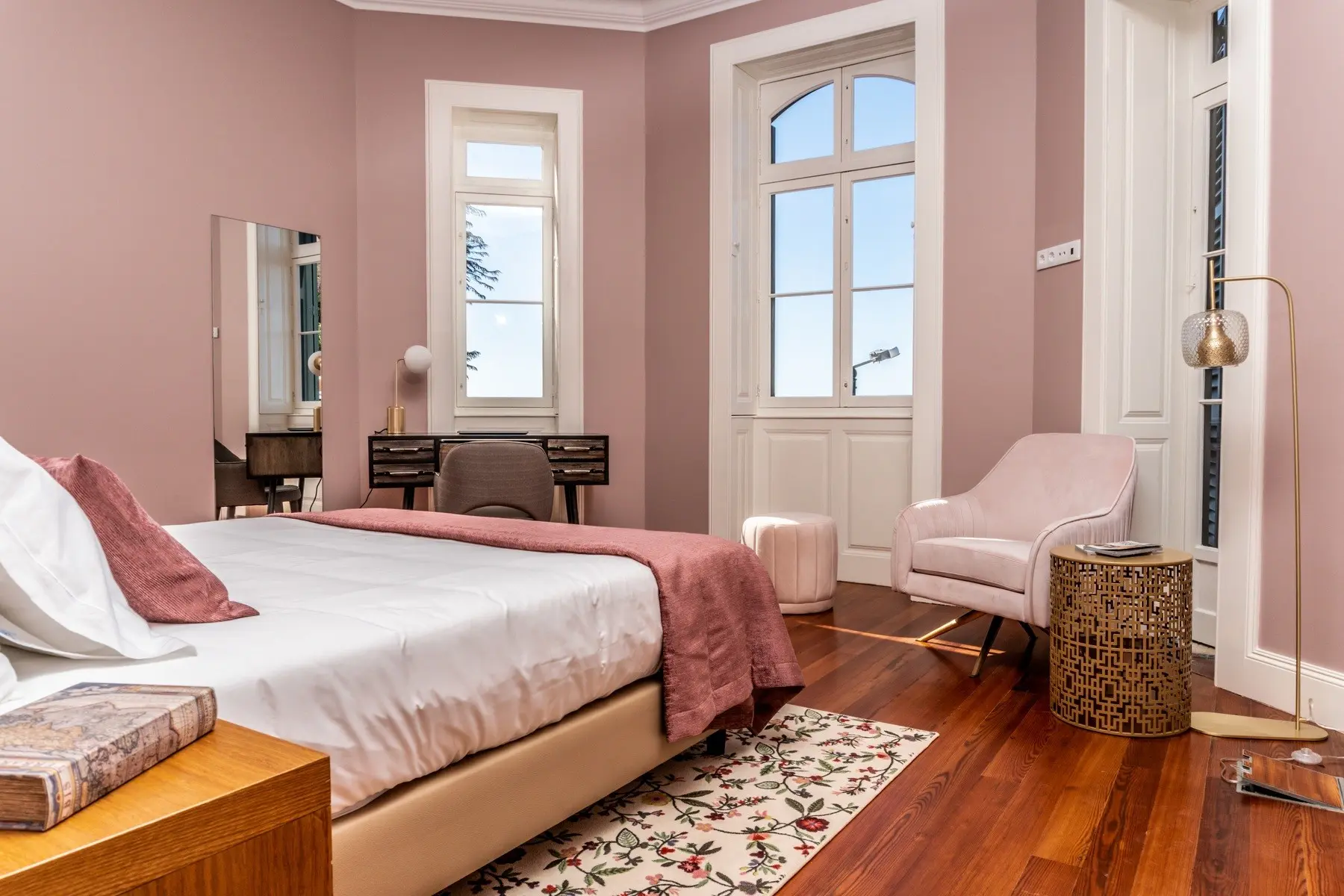 1905 Zino's Palace — 1905 ZINO'S PALACE