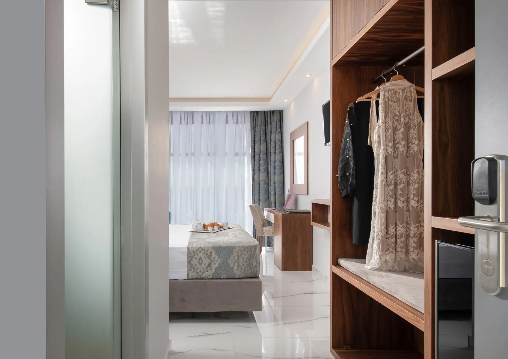 4U Boutique — 4U BOUTIQUE