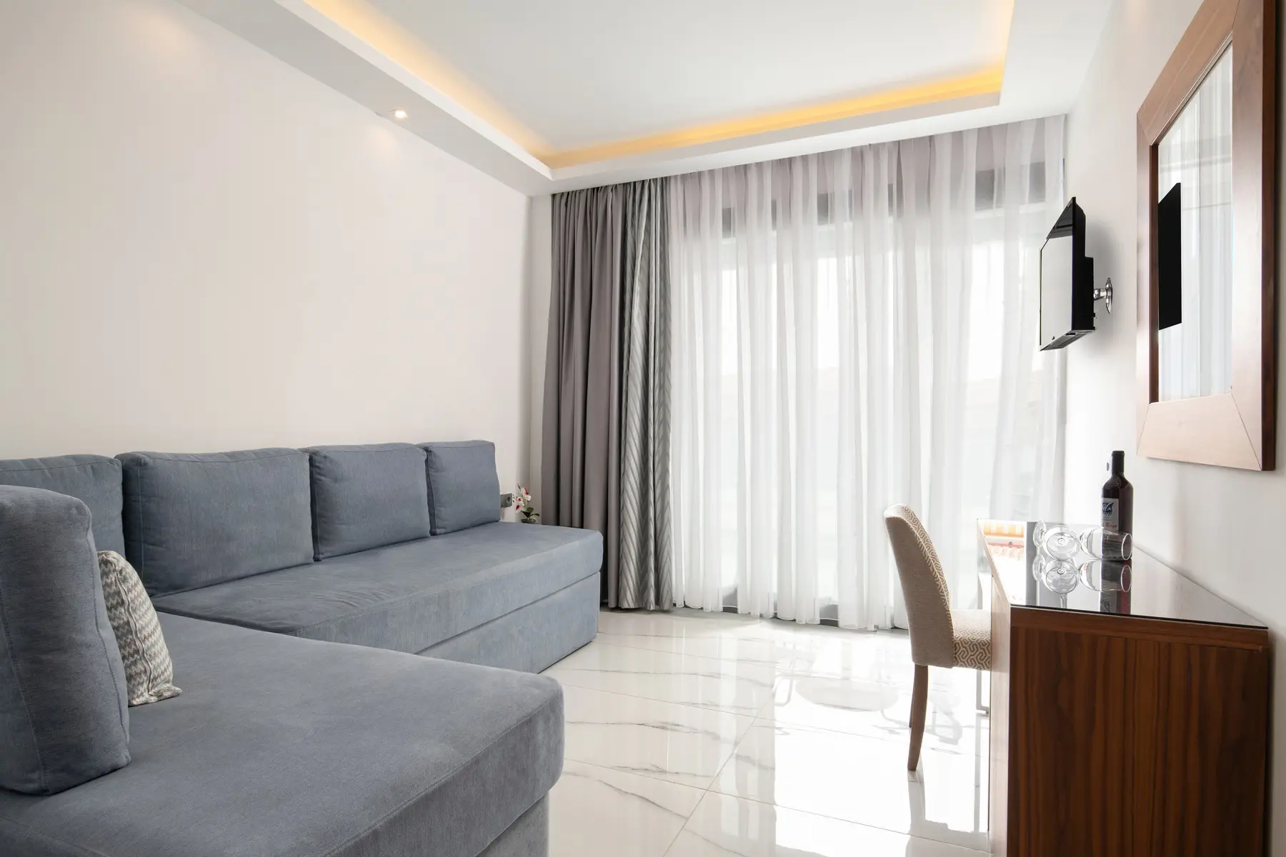 4U Boutique — 4U BOUTIQUE