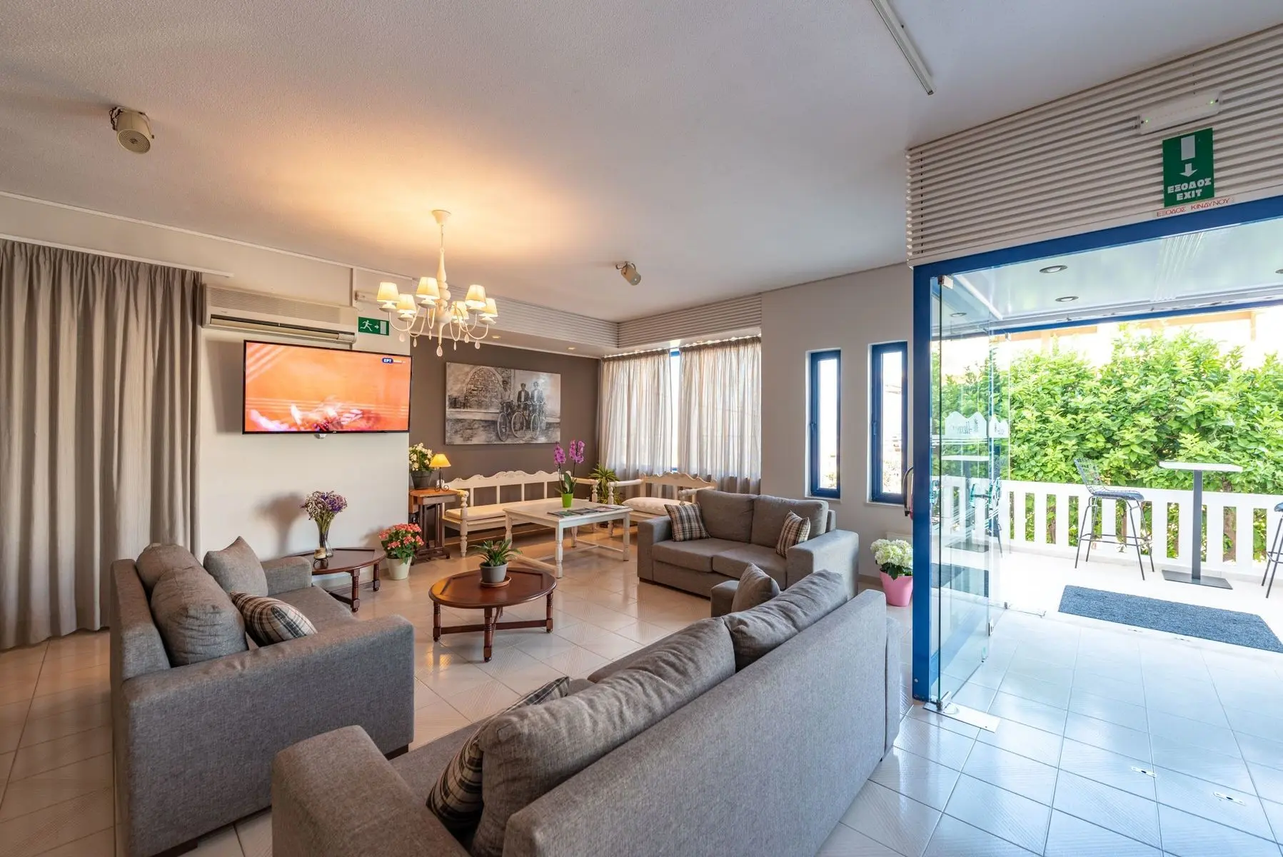 Alexis Hotel — ALEXIS