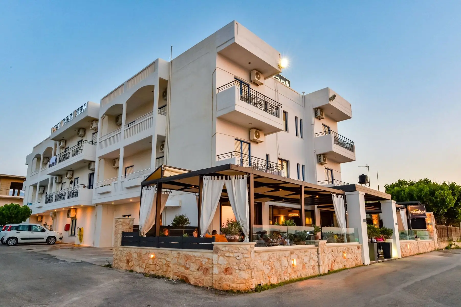 Alexis Hotel — ALEXIS