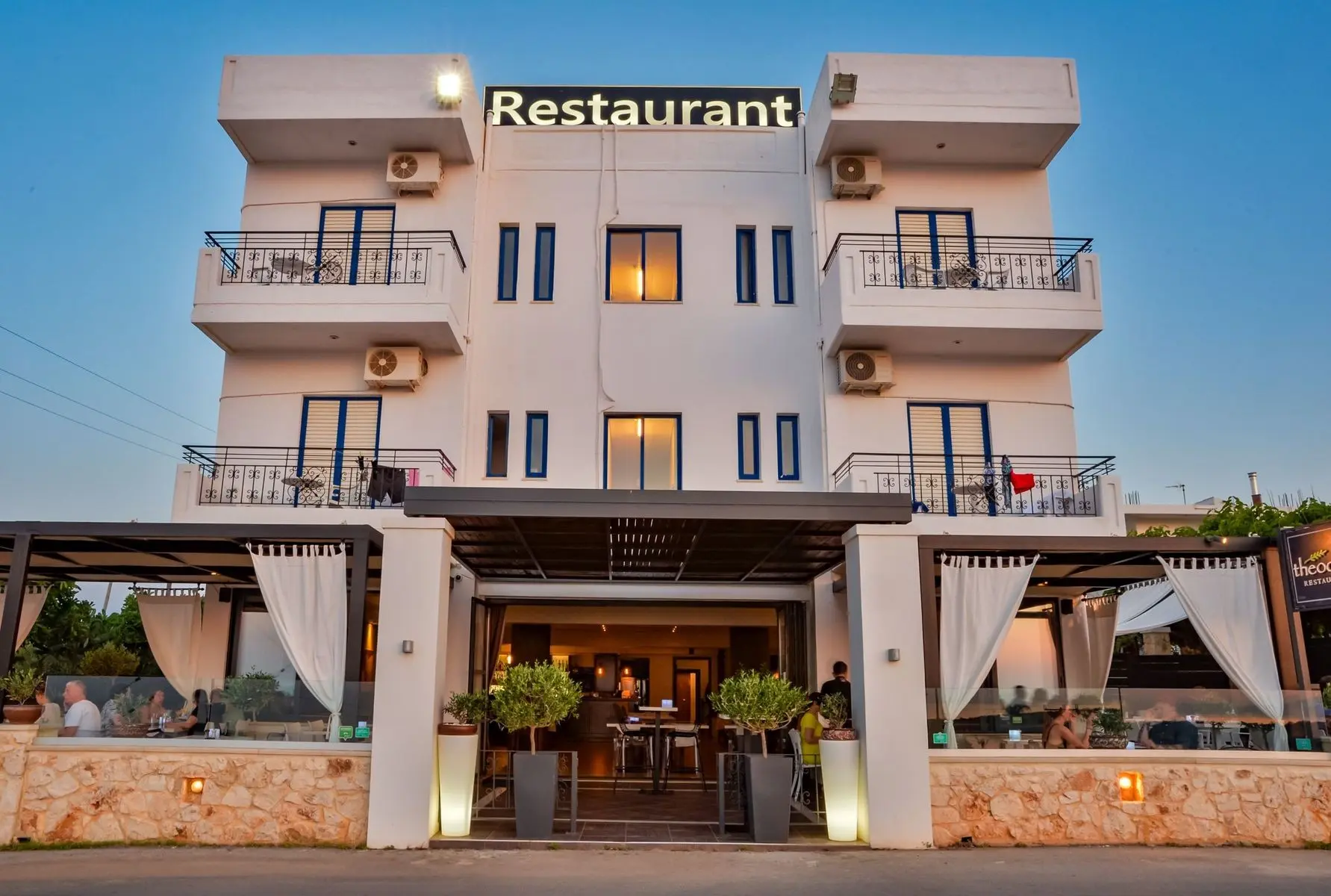 Alexis Hotel — ALEXIS