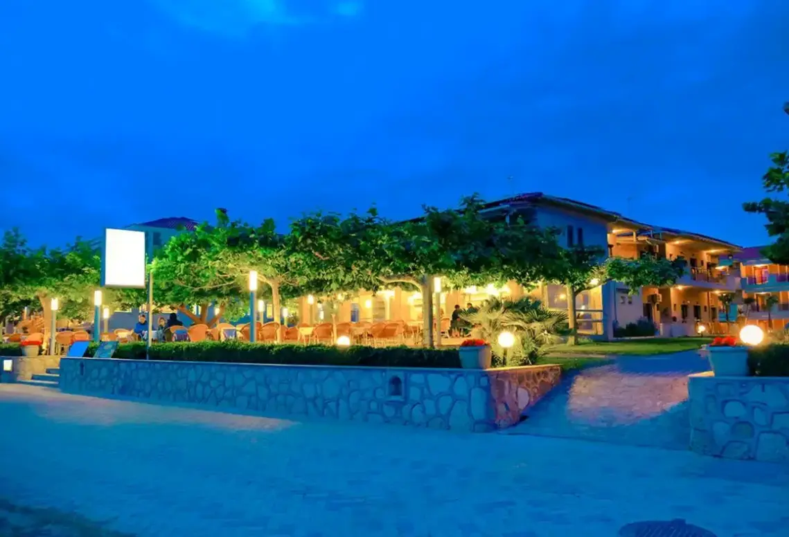 Plaża przy hotelu Alkioni By the Sea