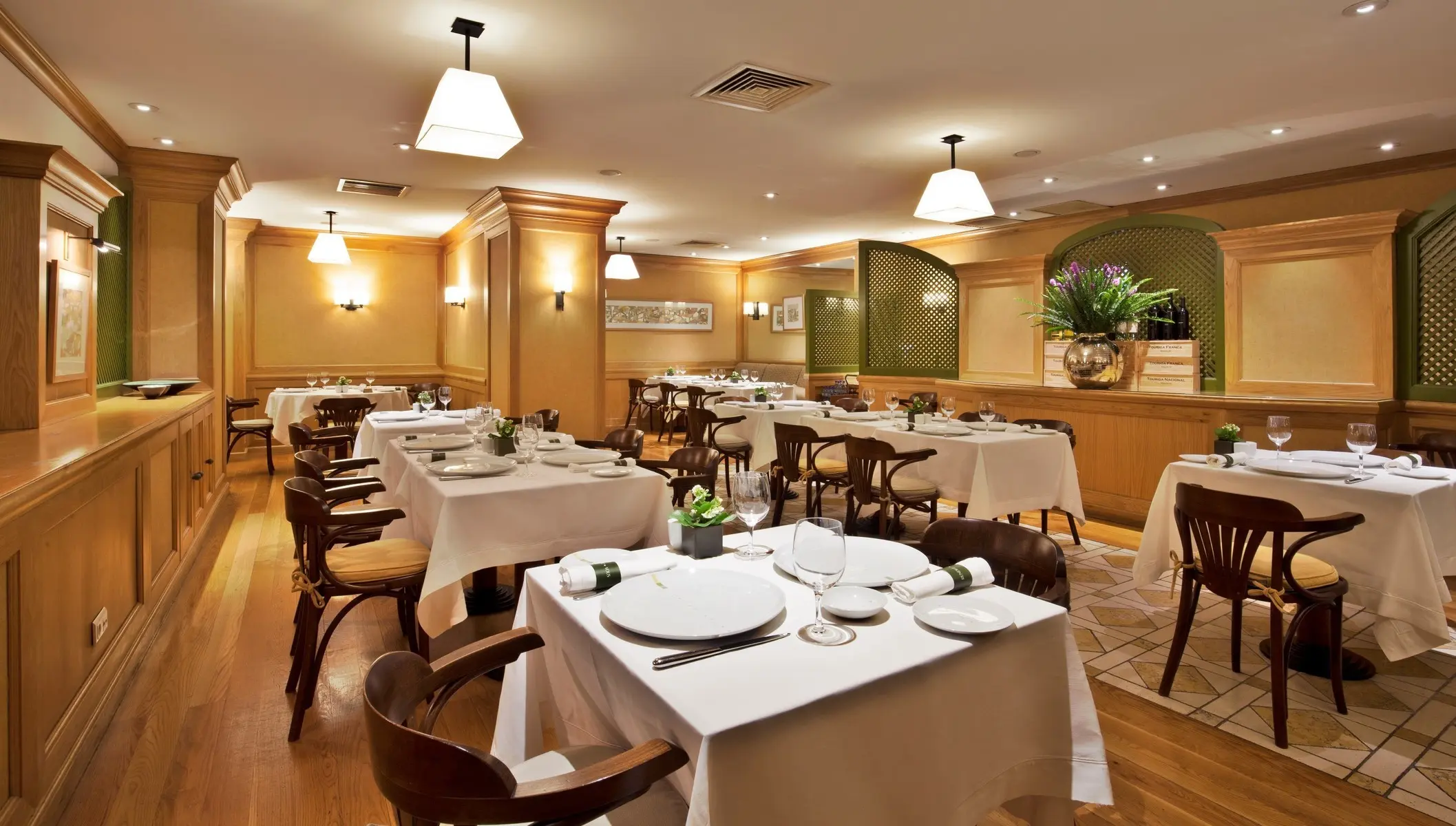 Altis Grand Hotel — ALTIS GRAND