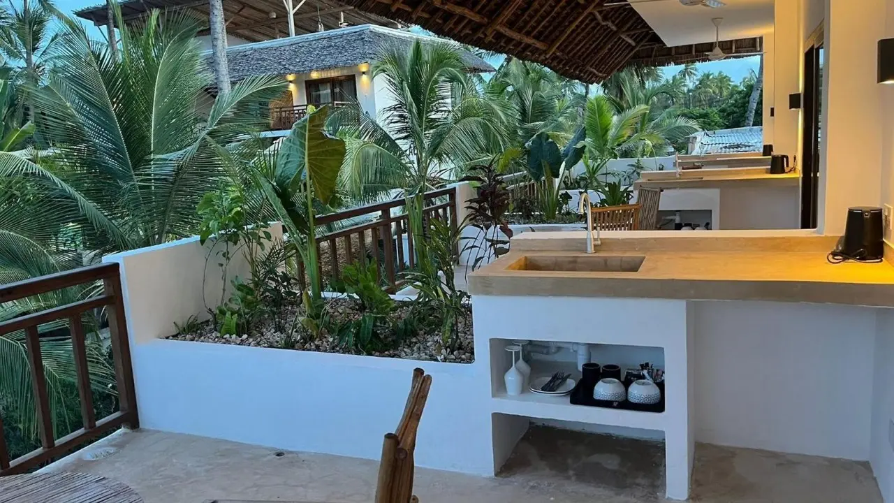 Aluna Paje — ALUNA PAJE