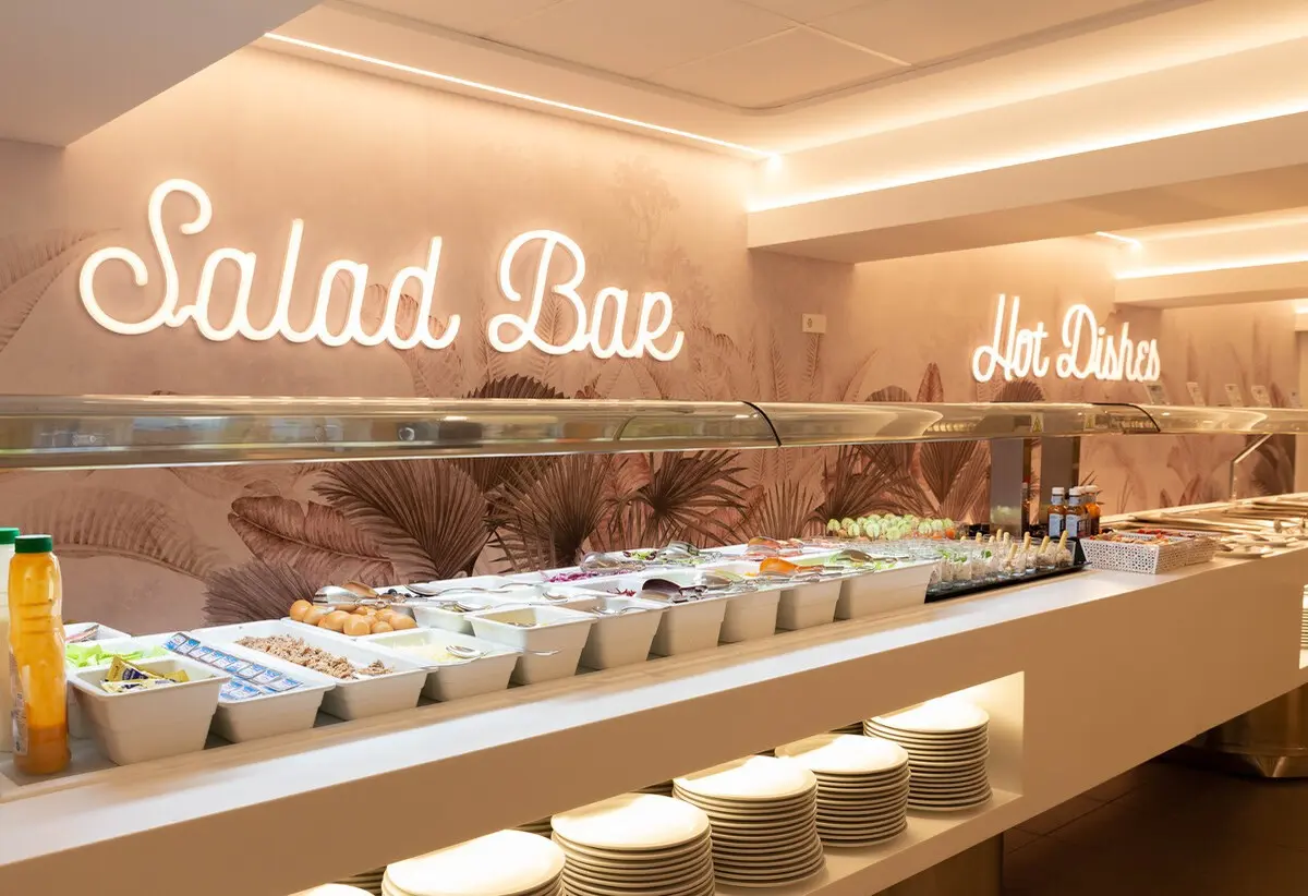 Restauracja i jedzenie w hotelu Ambassador Playa Ii