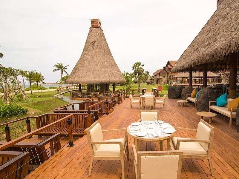 Restauracja i jedzenie w hotelu Anantaya Resort Passikudah