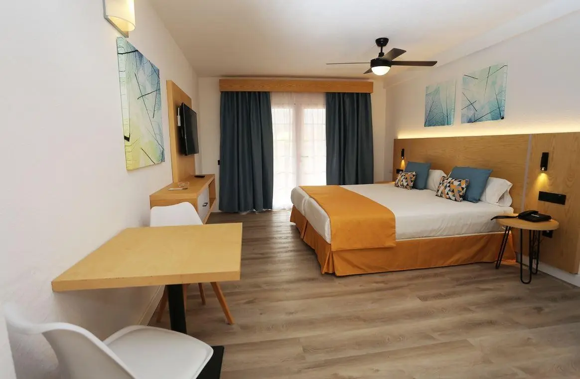 Andorra Apartments — ANDORRA APARTMENTS