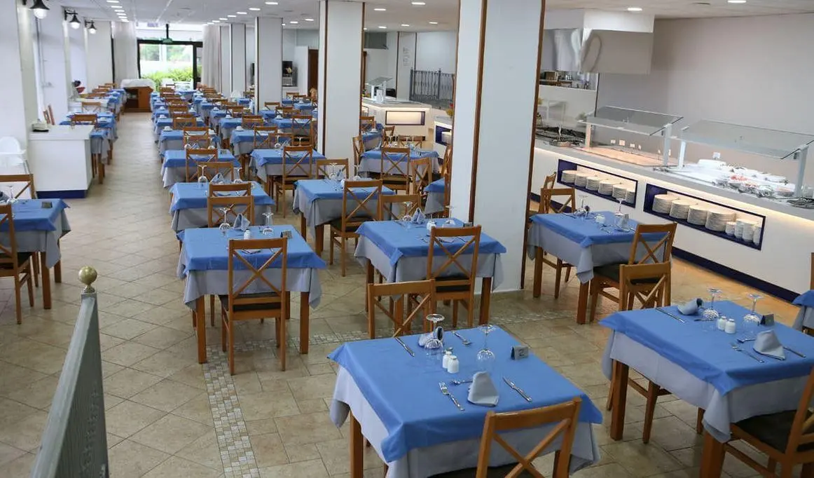 Andorra Apartments — ANDORRA APARTMENTS