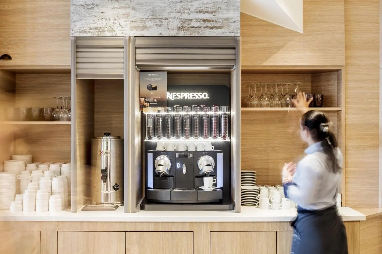 Aqua Hotel The Breeze — AQUA HOTEL THE BREEZE & SPA