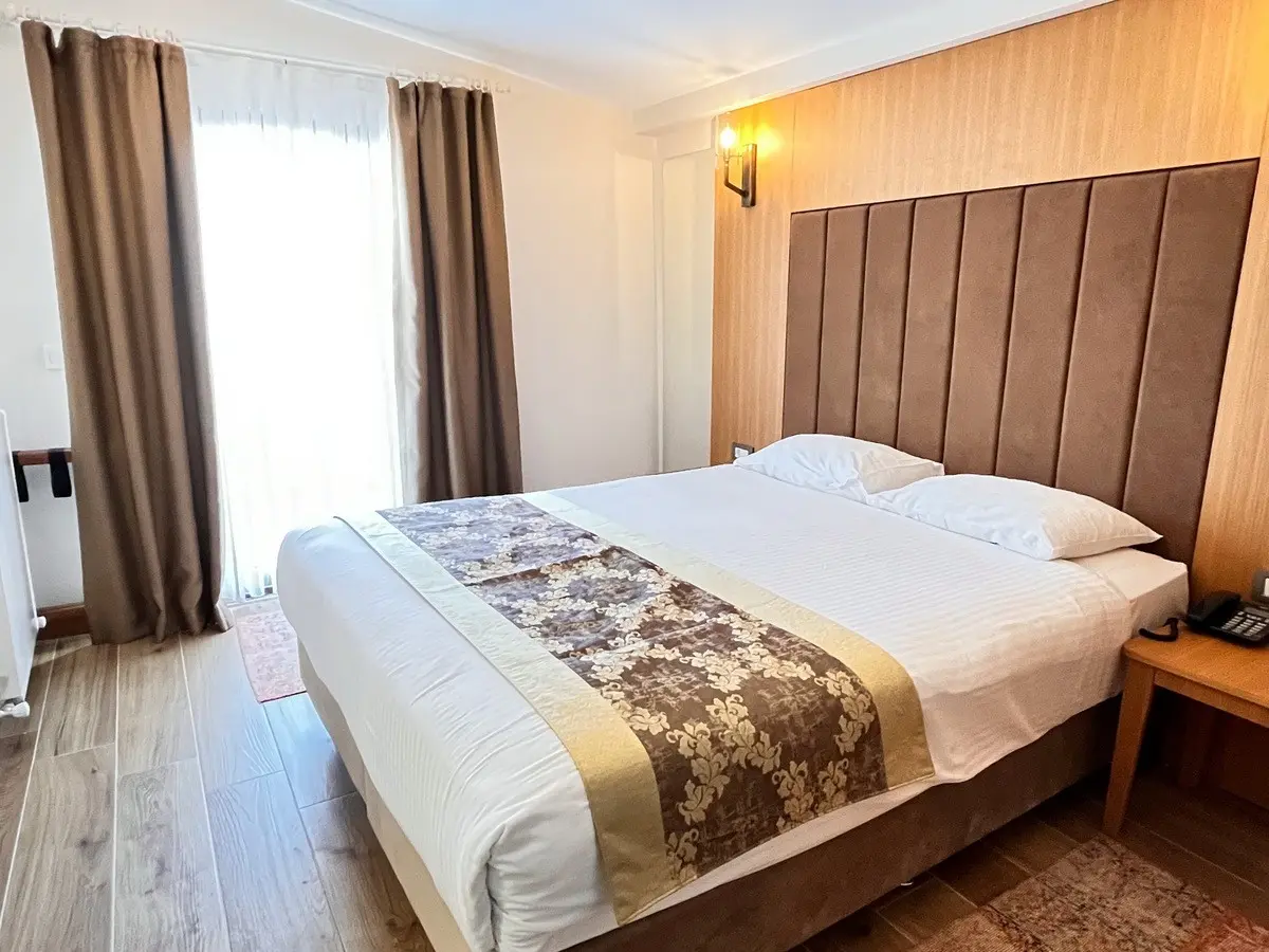 Aren Suites — AREN SUITES