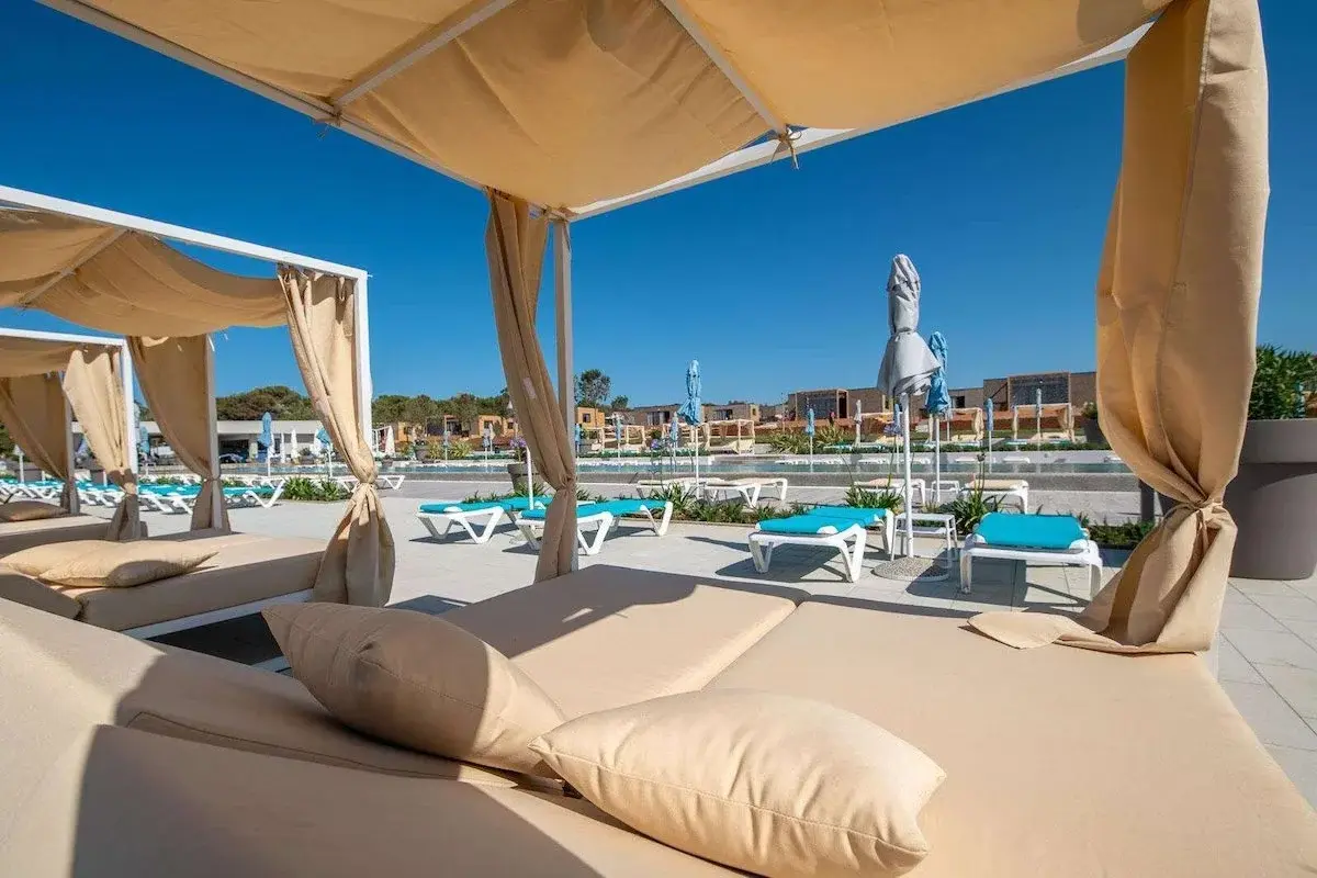 Basen w hotelu Arena Grand Kažela Campsite