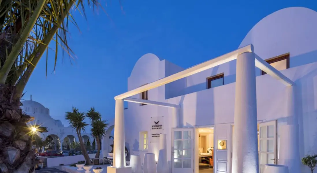 Plaża przy hotelu Aressana Spa Hotel and Suites