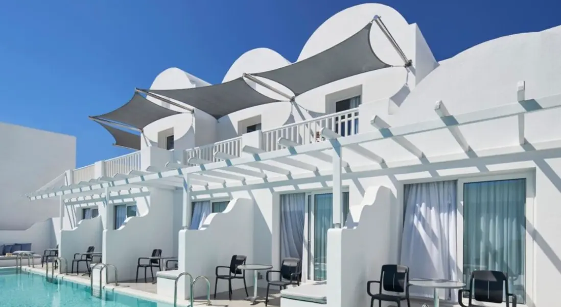 Basen w hotelu Aressana Spa Hotel and Suites