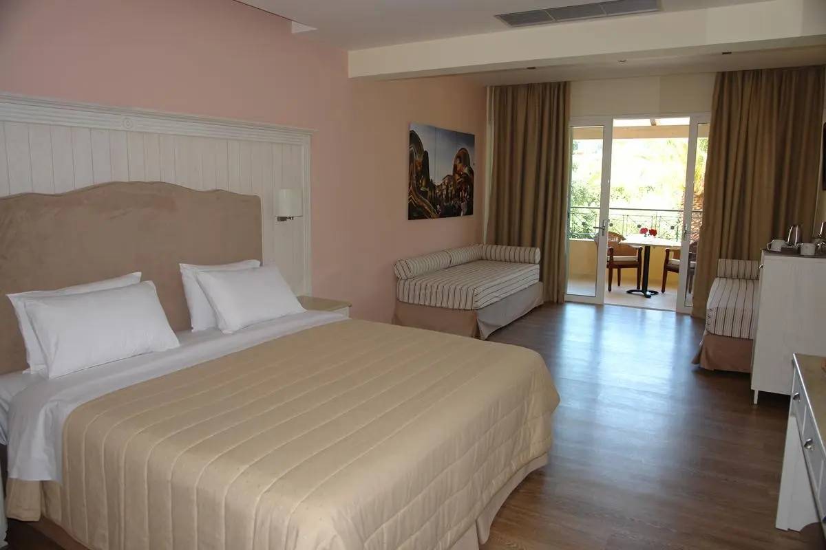 Art. Hotel Debono — ART HOTEL DEBONO