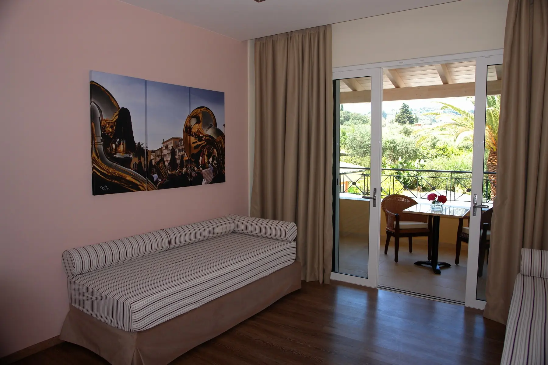 Art. Hotel Debono — ART HOTEL DEBONO