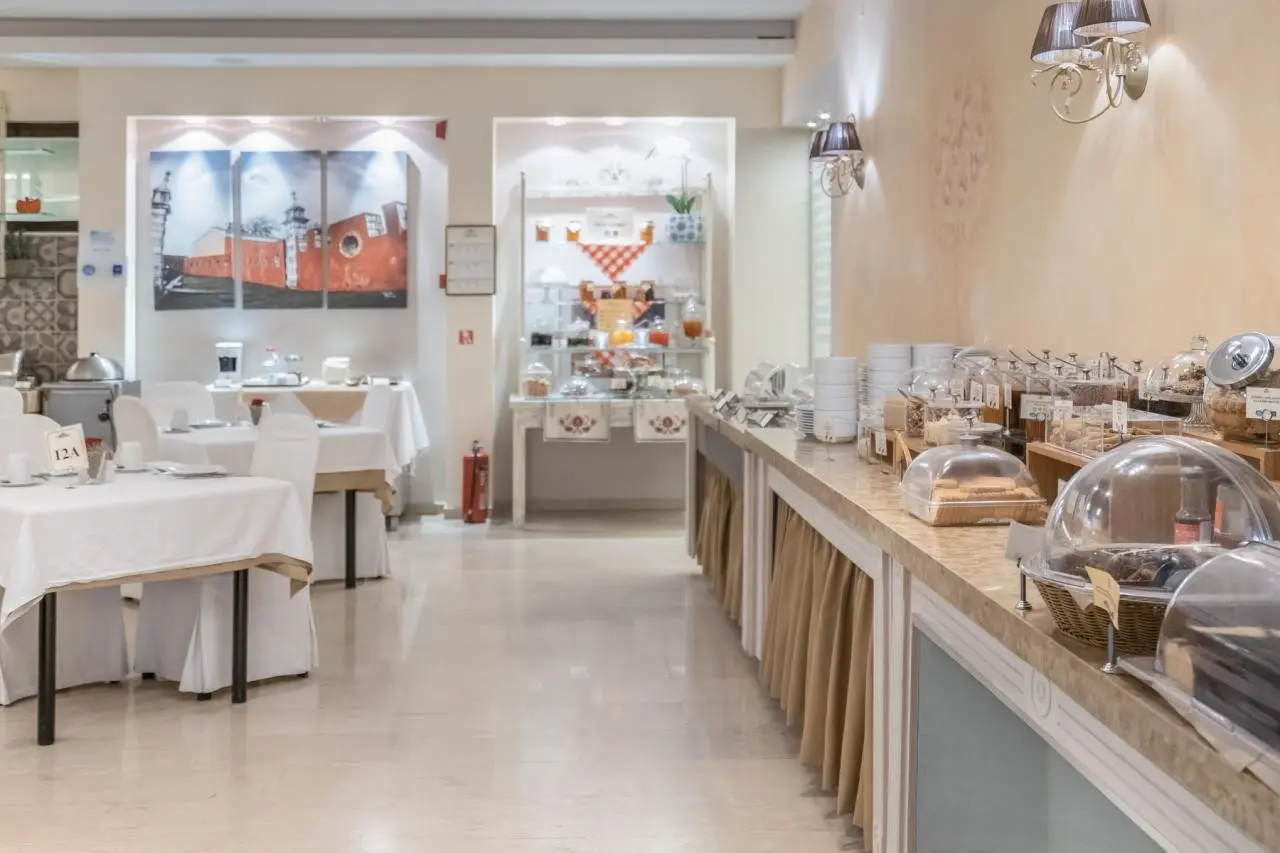 Art. Hotel Debono — ART HOTEL DEBONO