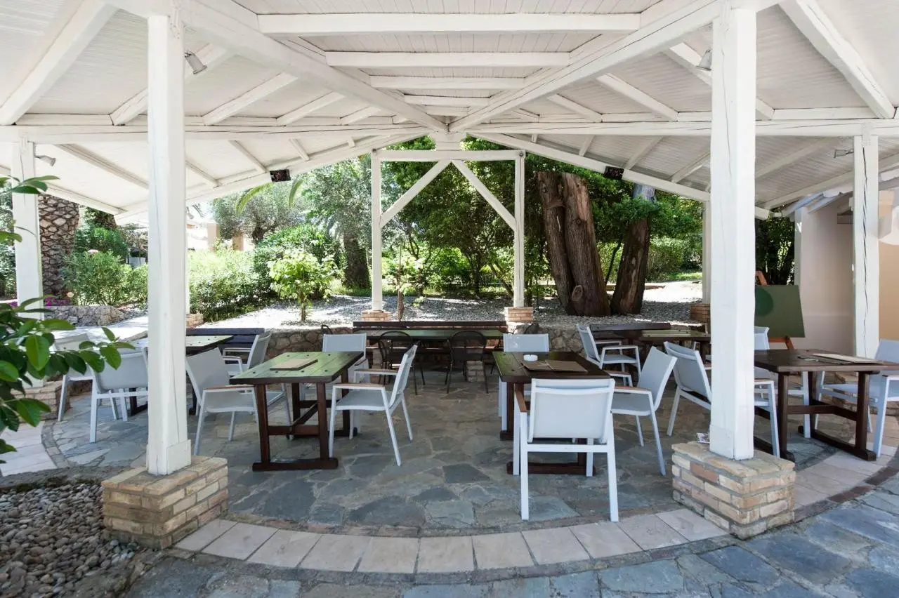 Art. Hotel Debono — ART HOTEL DEBONO