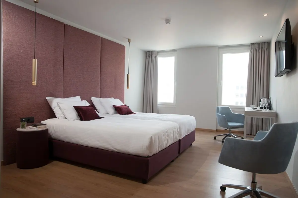 Athenaeum Smart Hotel — ATHENAEUM SMART HOTEL