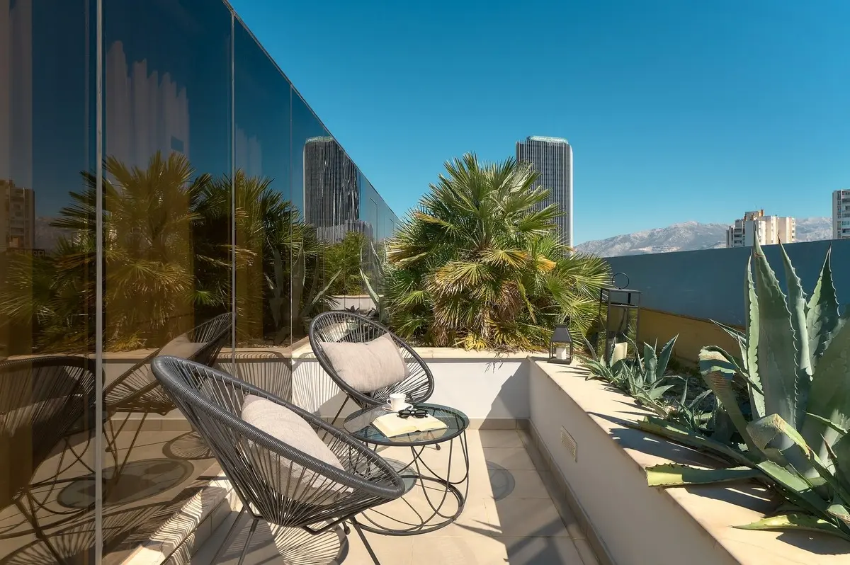 Atrium Hotel — ATRIUM