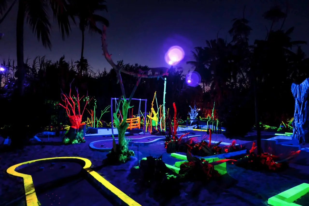 B4 Beach Club — B4 BEACH CLUB