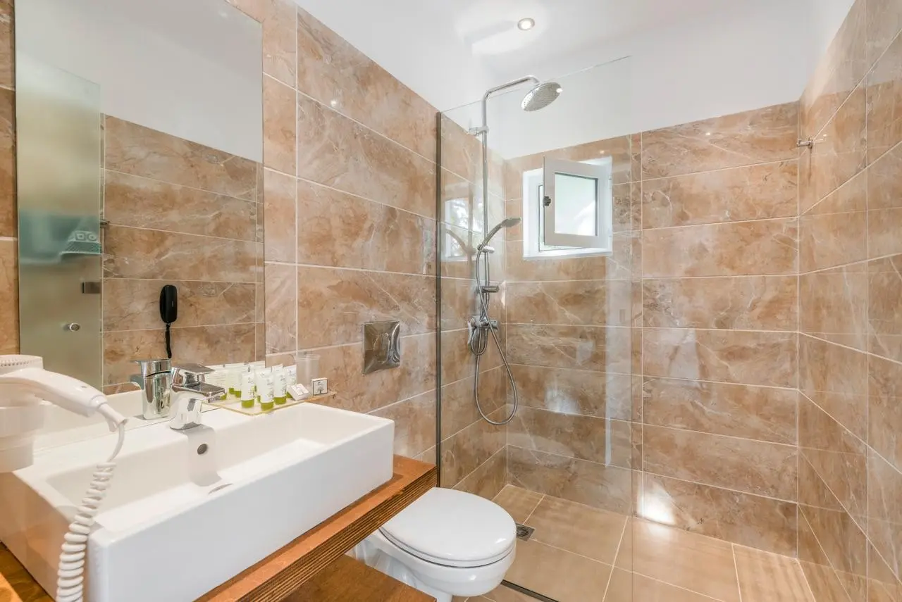 Belmare Hotel — BELMARE