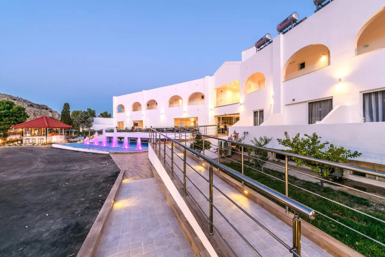 Belmare Hotel — BELMARE