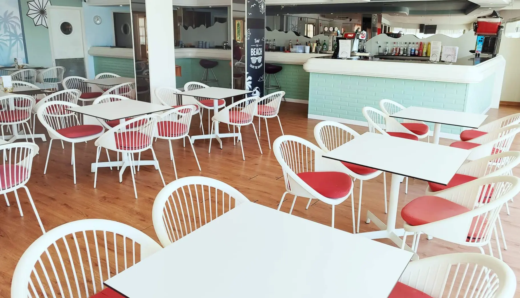 Restauracja i jedzenie w hotelu Bluesea Anba Romani