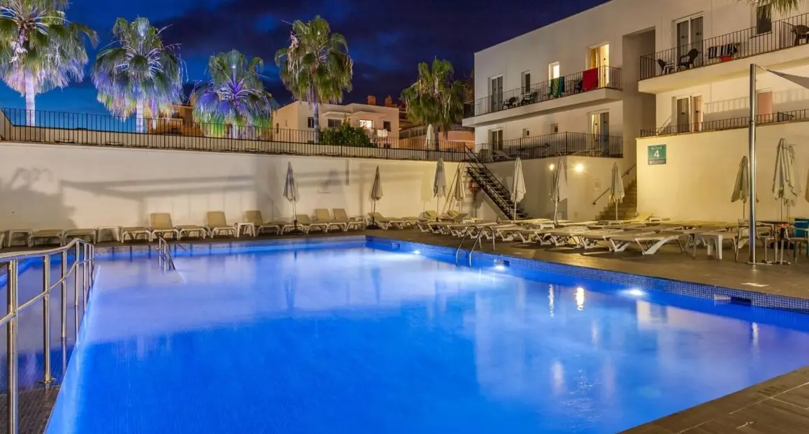 Basen w hotelu Bluesea Cala Millor