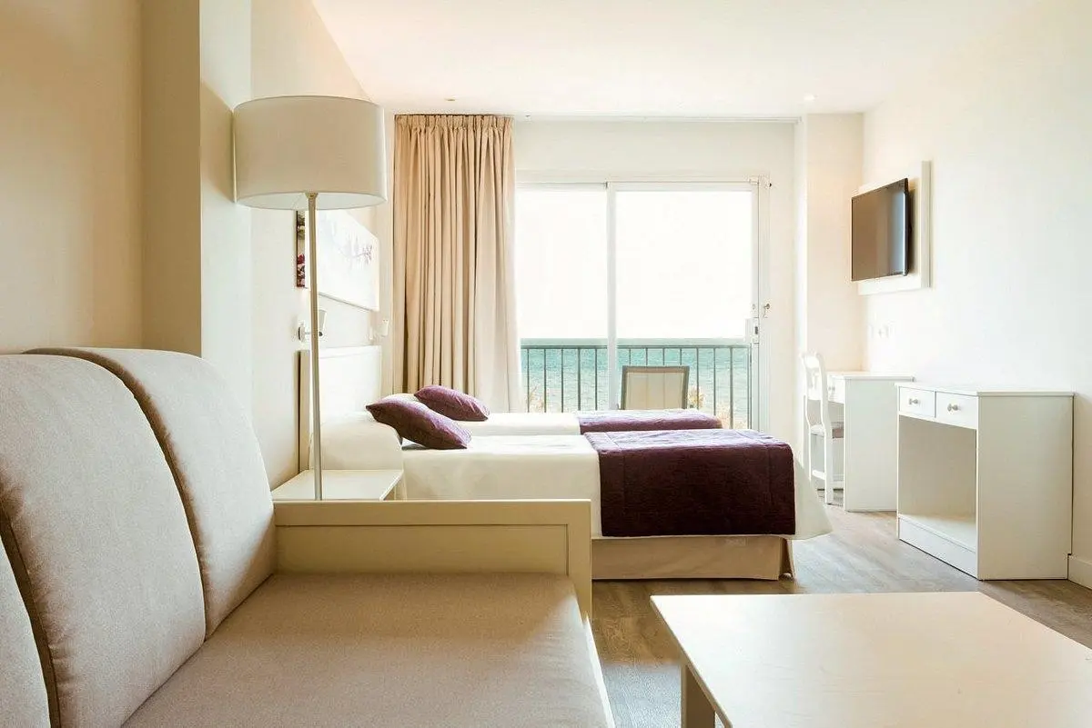 Brisa Marina Hotel — BRISA MARINA HOTEL