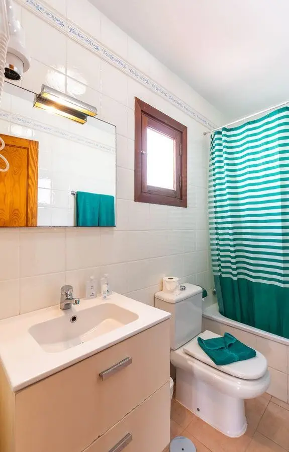 Bungalows Castillo Club Lake — BUNGALOWS CASTILLO CLUB LAKE