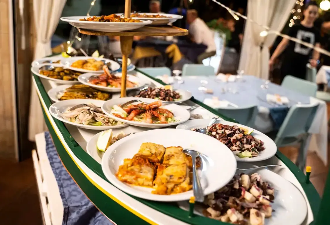 Restauracja i jedzenie w hotelu Calipso