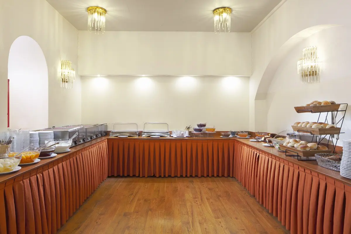 Candia Hotel — CANDIA HOTEL