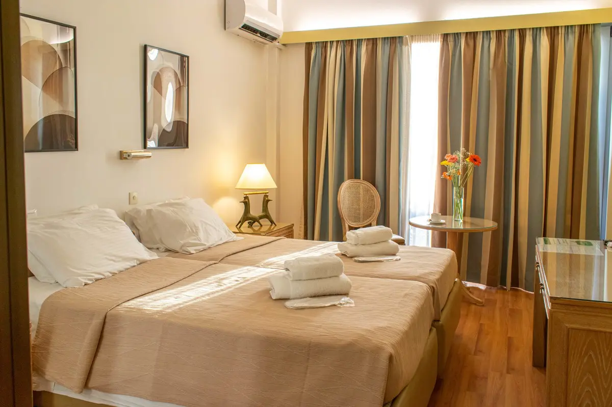 Candia Hotel — CANDIA HOTEL