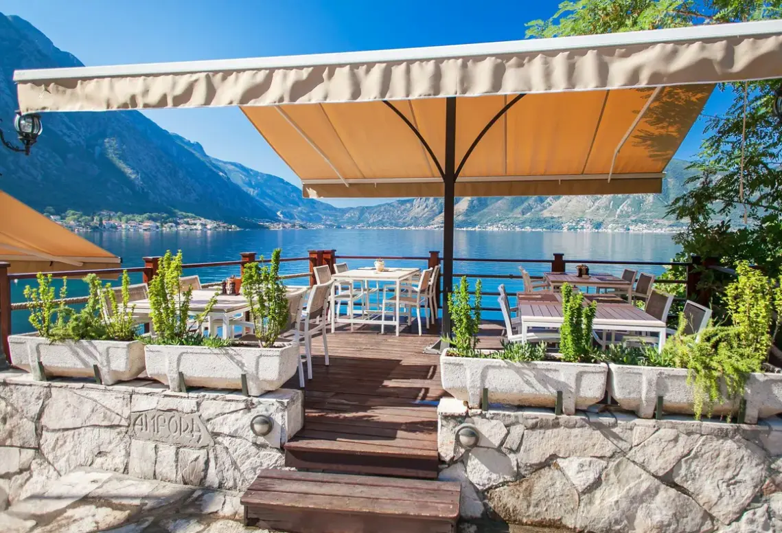 Restauracja i jedzenie w hotelu Casa del Mare Amfora