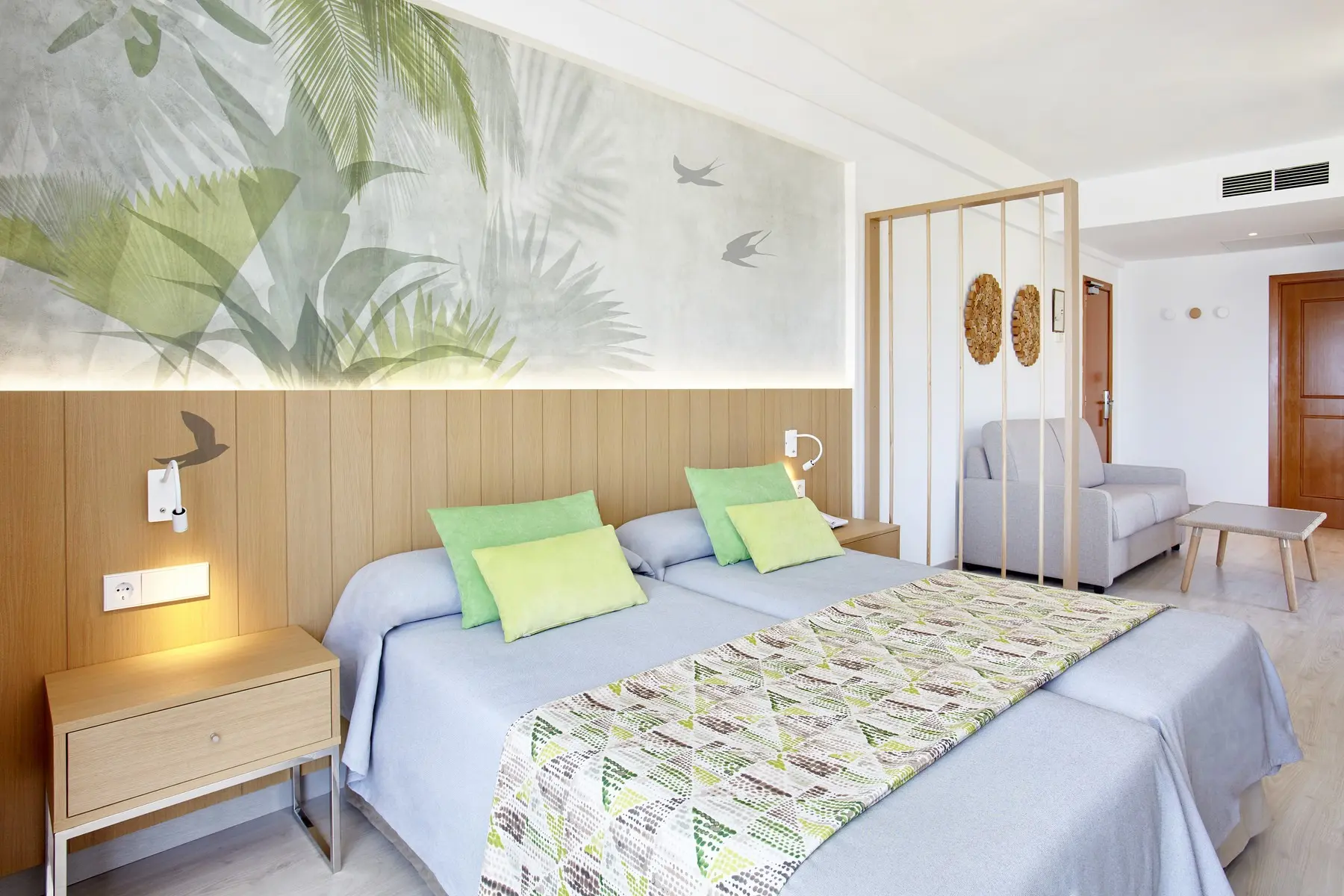 Castell Royal Universal — CASTELL ROYAL UNIVERSAL