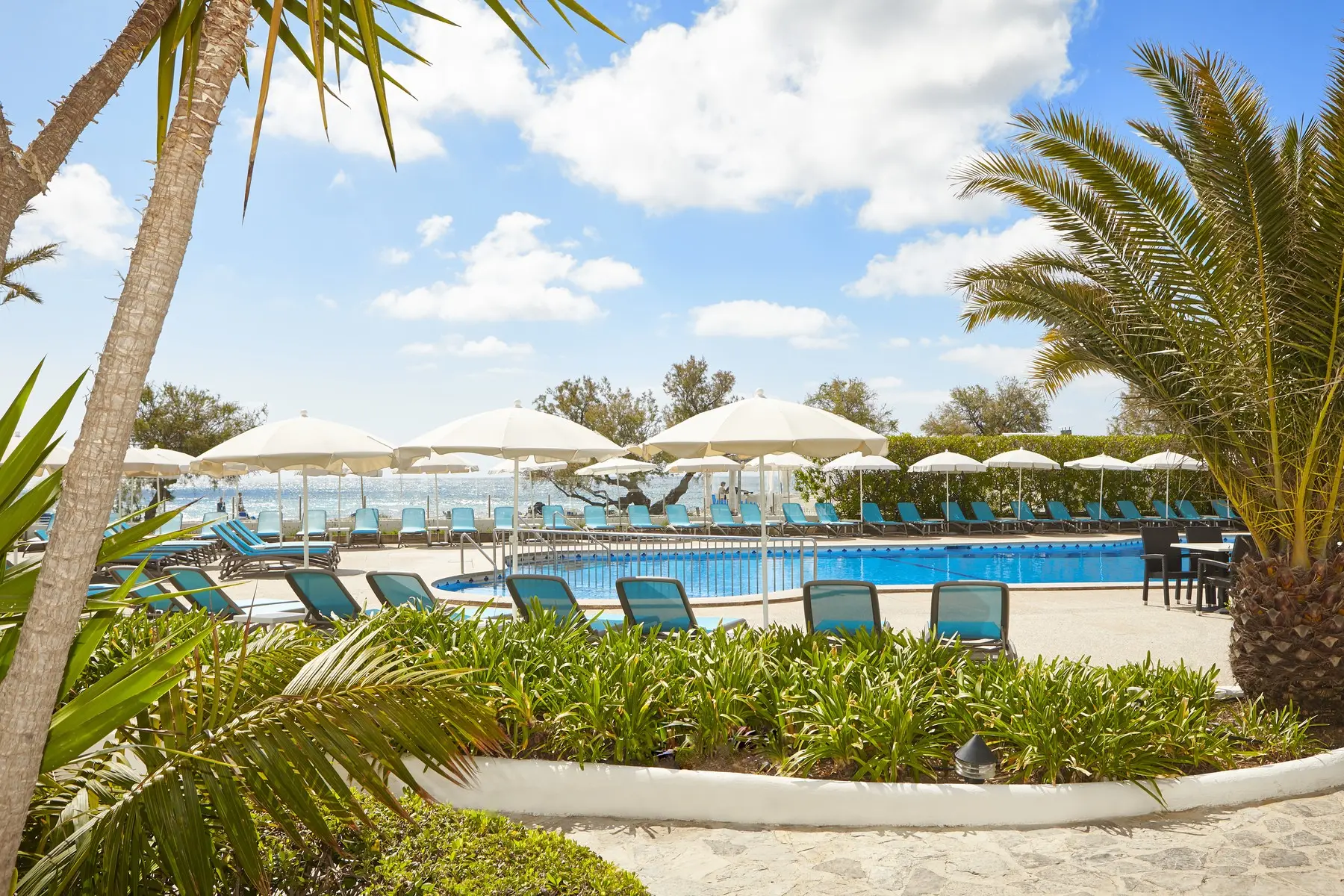 Castell Royal Universal — CASTELL ROYAL UNIVERSAL