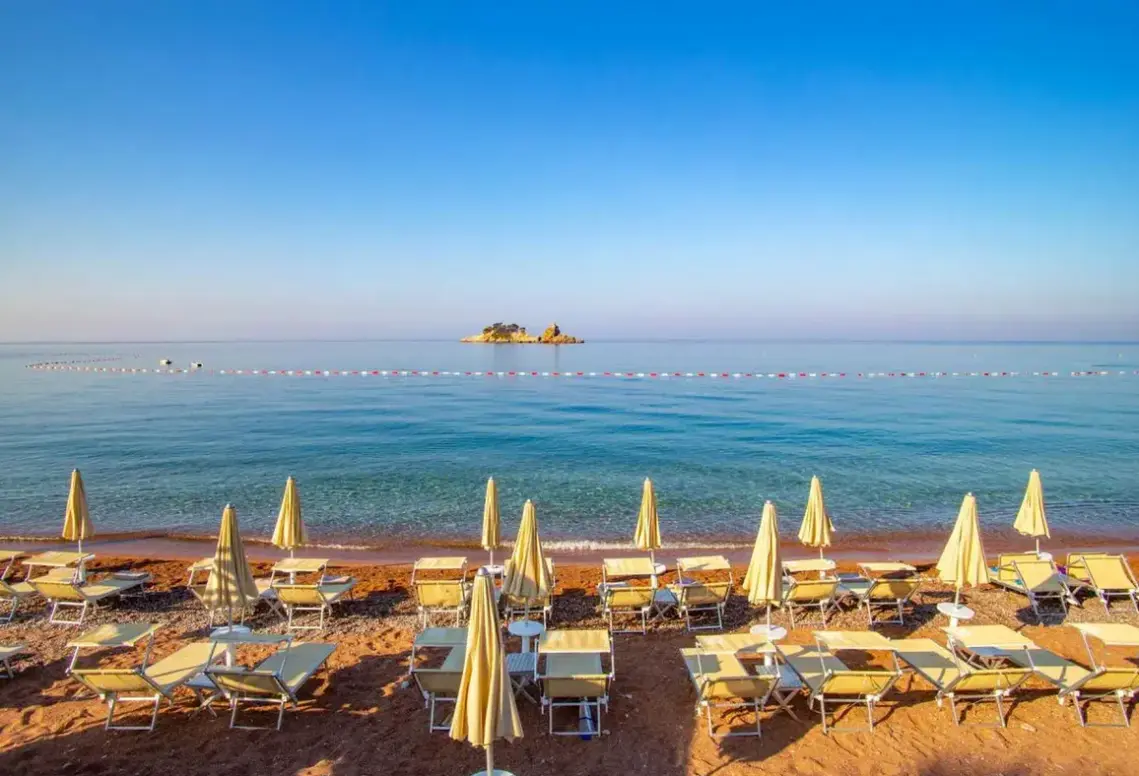 Plaża przy hotelu Castellastva