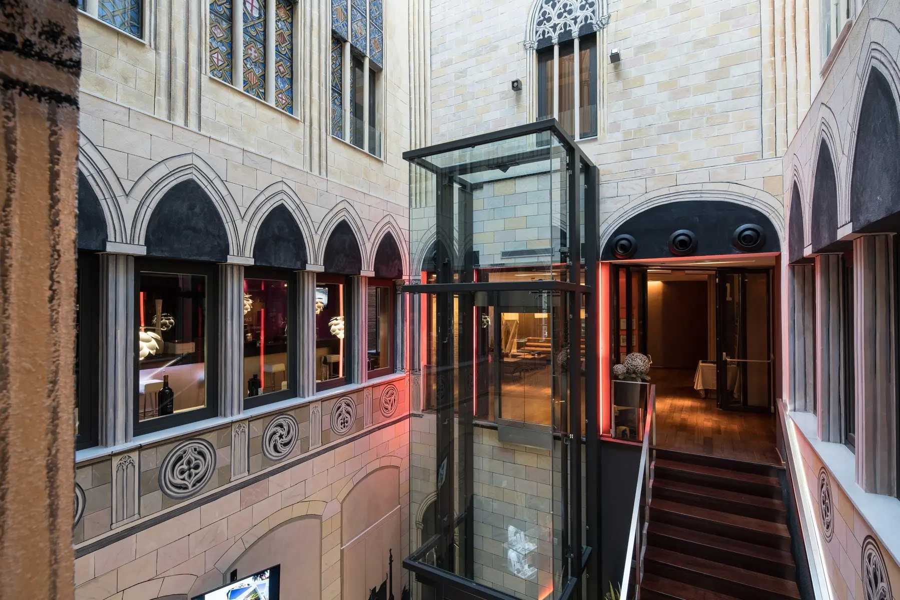 Catalonia Catedral — CATALONIA CATEDRAL