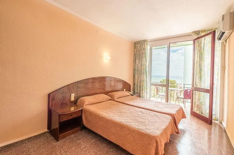 Checkin Garbi — CHECKIN GARBI