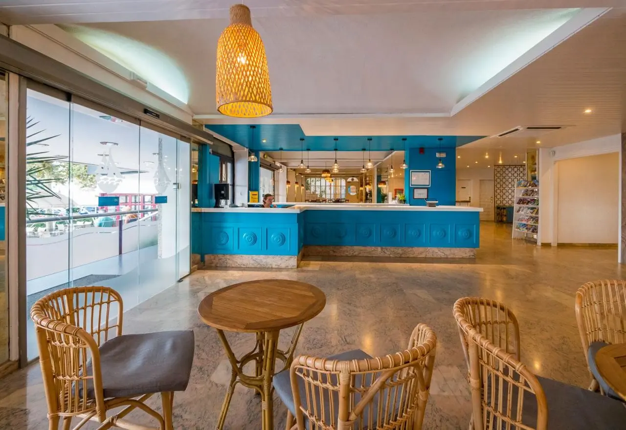 Checkin Garbi — CHECKIN GARBI