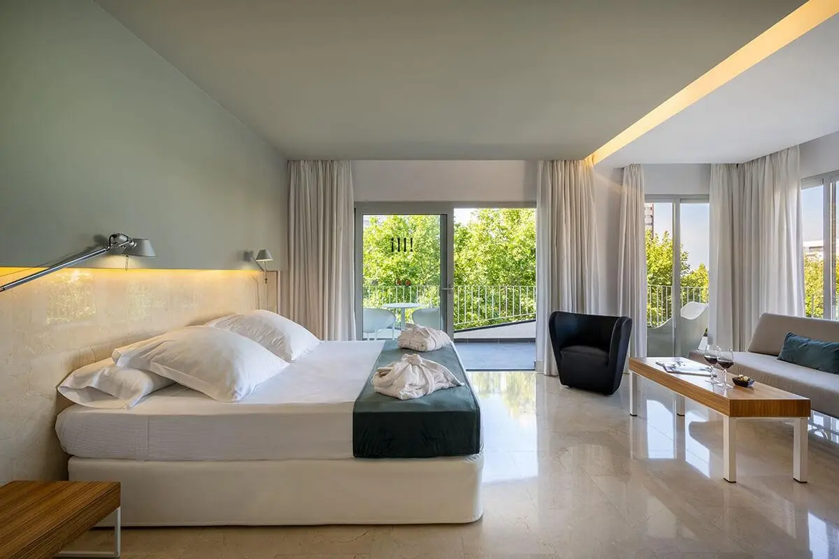 Climia Belroy — CLIMIA BELROY