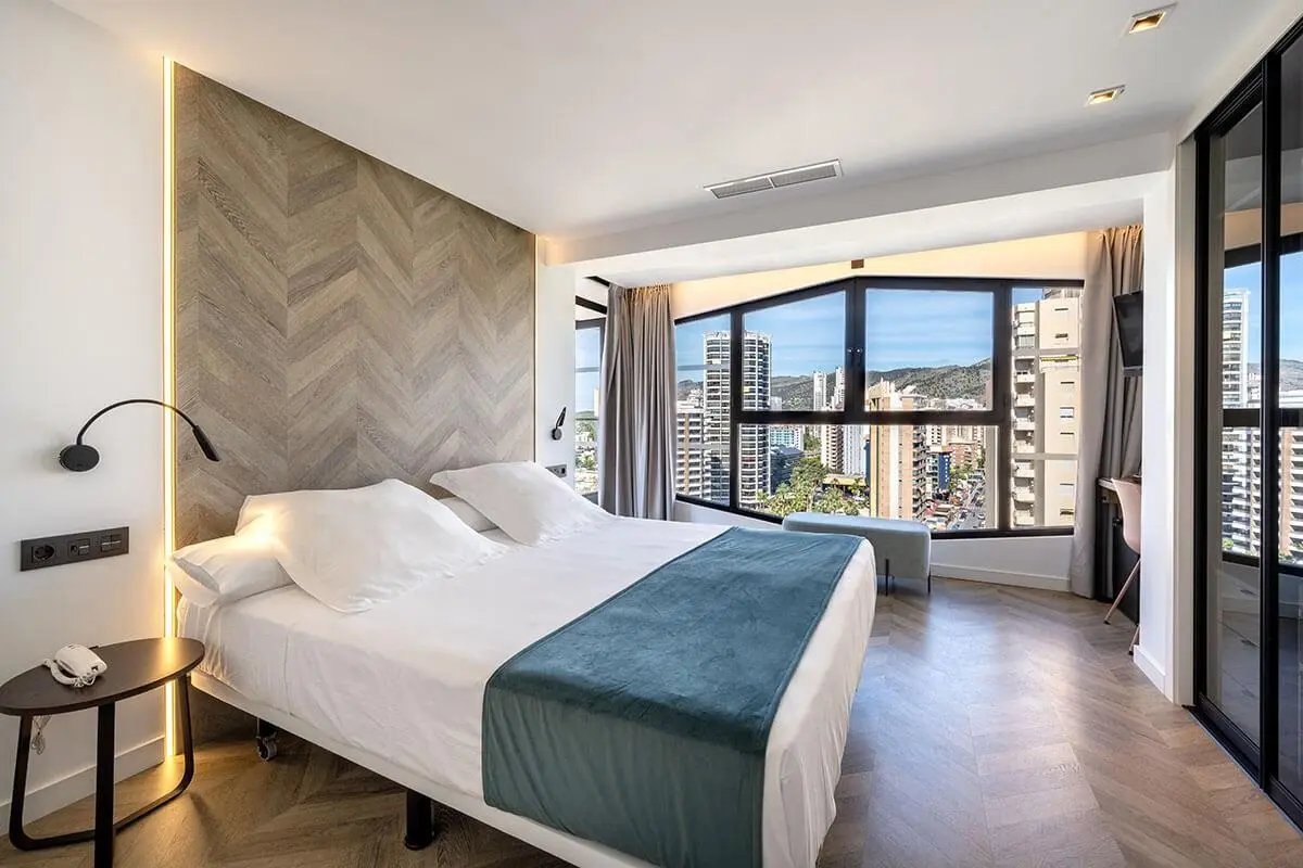 Climia Belroy — CLIMIA BELROY