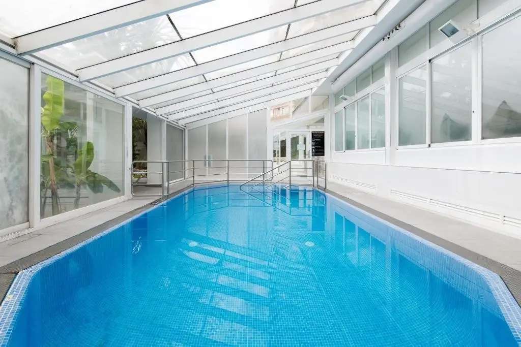 Climia Belroy — CLIMIA BELROY