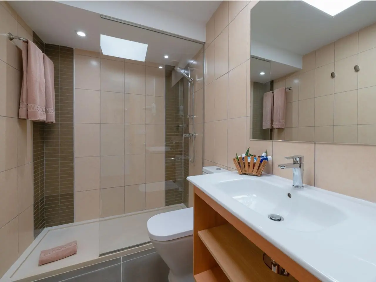 Club Siroco Adults Only +18 — CLUB SIROCO ADULTS ONLY +18