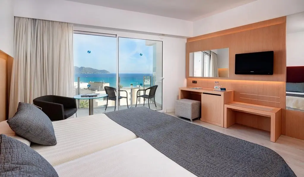 CM Playa del Moro — CM PLAYA DEL MORO