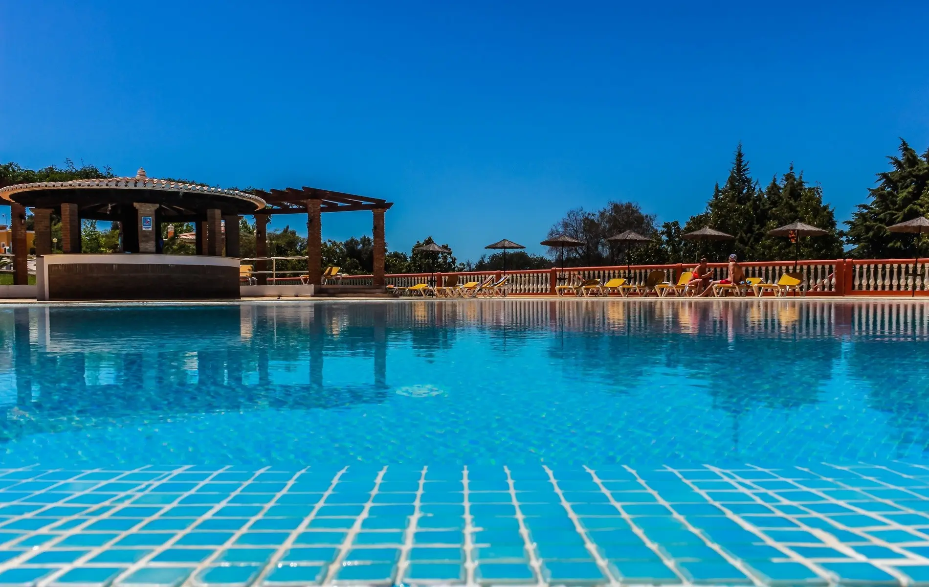 Colina da Lapa and Colina Villas — COLINA DA LAPA AND COLINA VILLAS