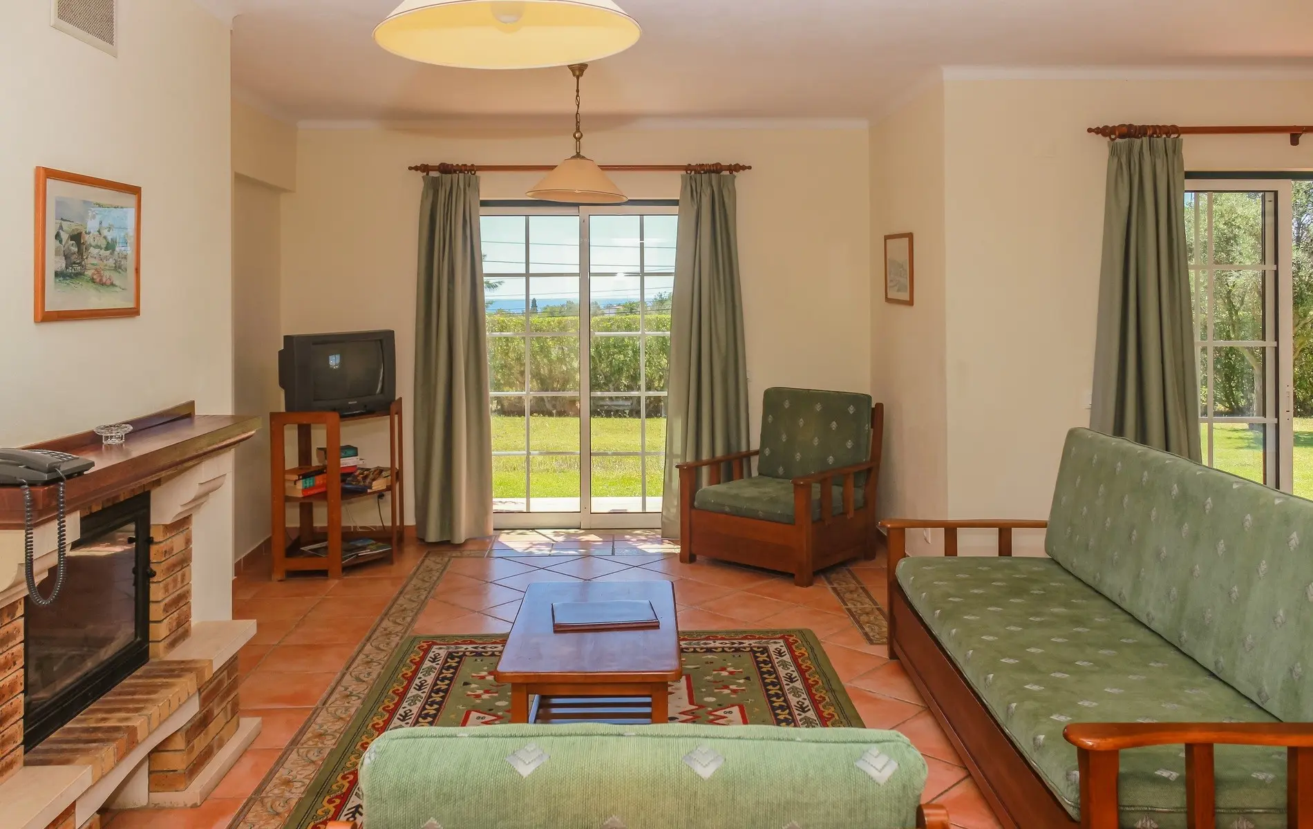 Colina da Lapa and Colina Villas — COLINA DA LAPA AND COLINA VILLAS