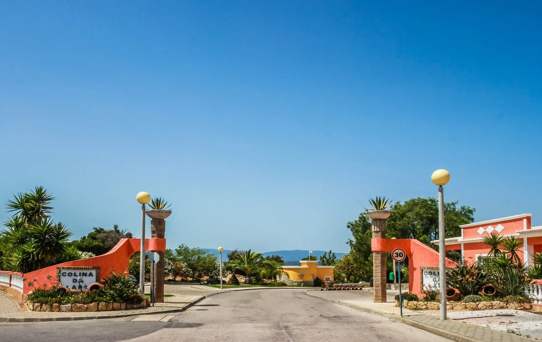 Hotel Colina da Lapa and Colina Villas