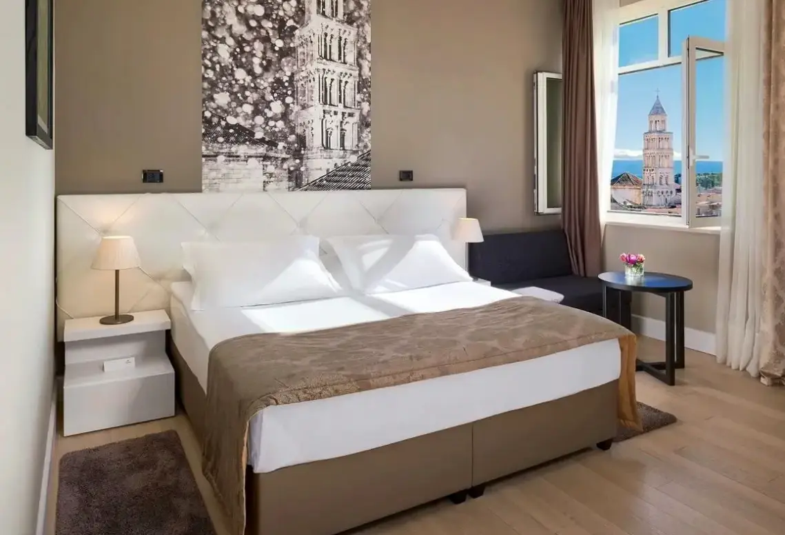 Pokój w hotelu Cornaro Hotel